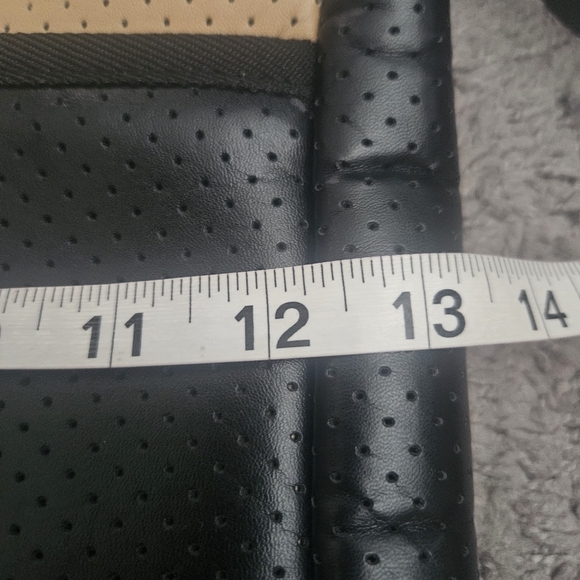 Haute Shore Blake Boss Crossbody Black And Tan Fall Travel - Picture 11 of 13